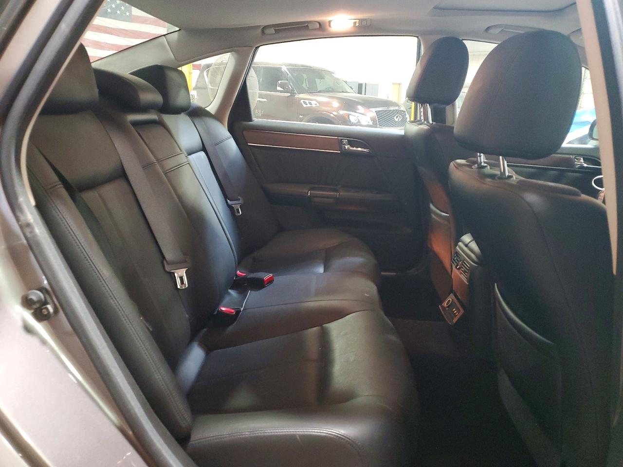 2009 INFINITI M35 X photo 19