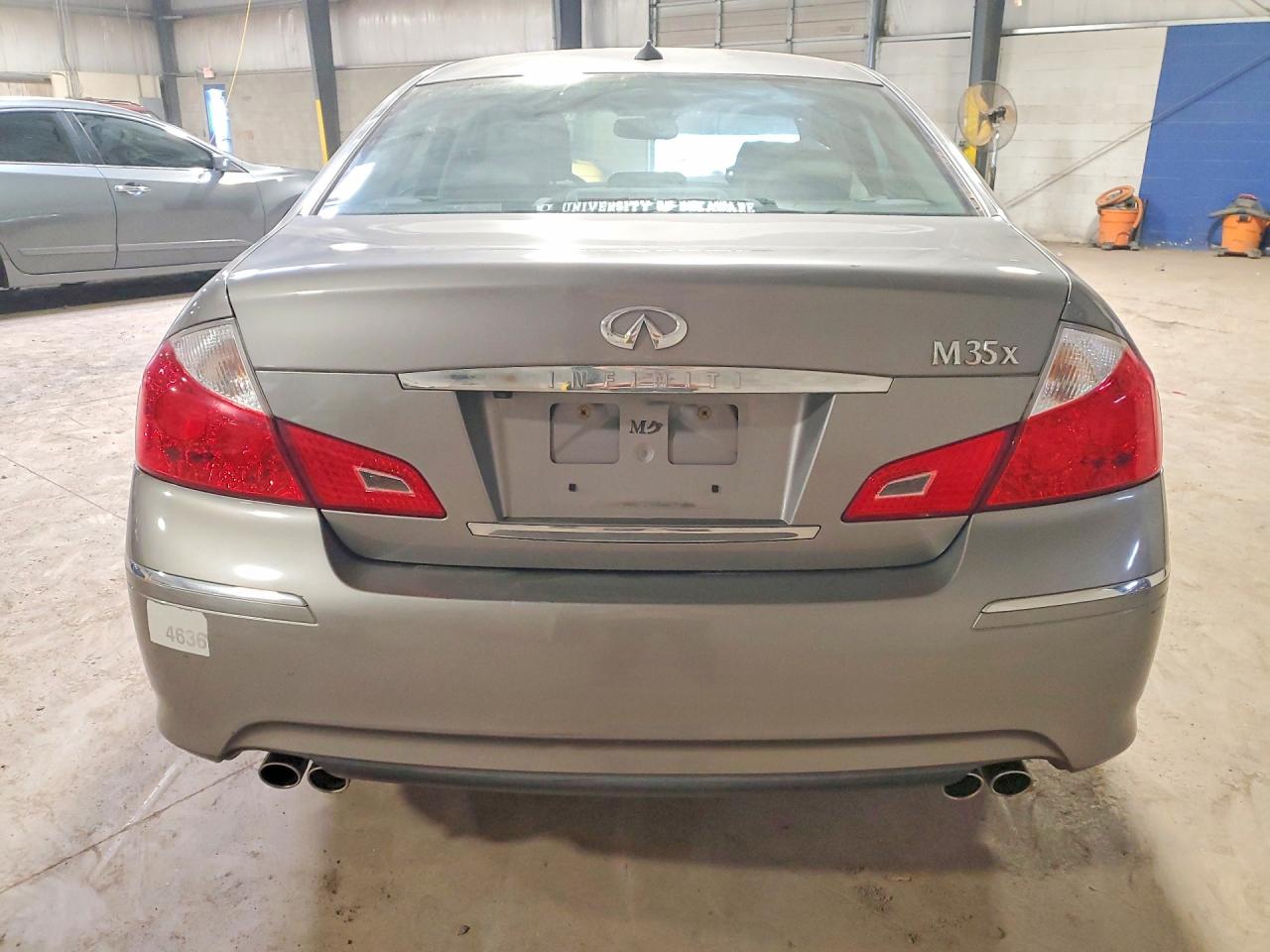 2009 INFINITI M35 X photo 11
