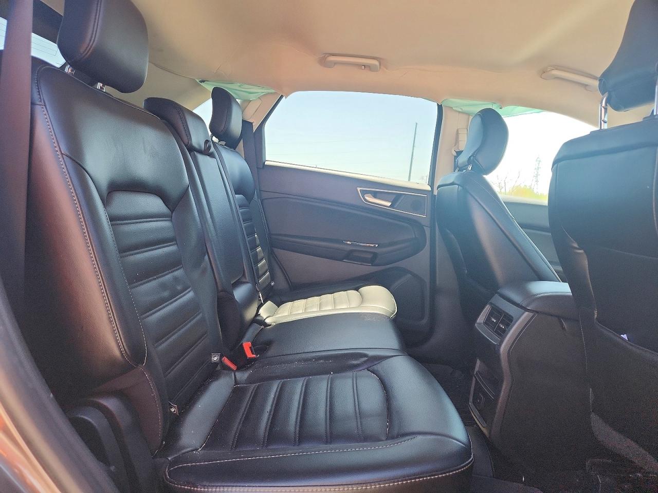 2019 FORD EDGE SEL photo 31