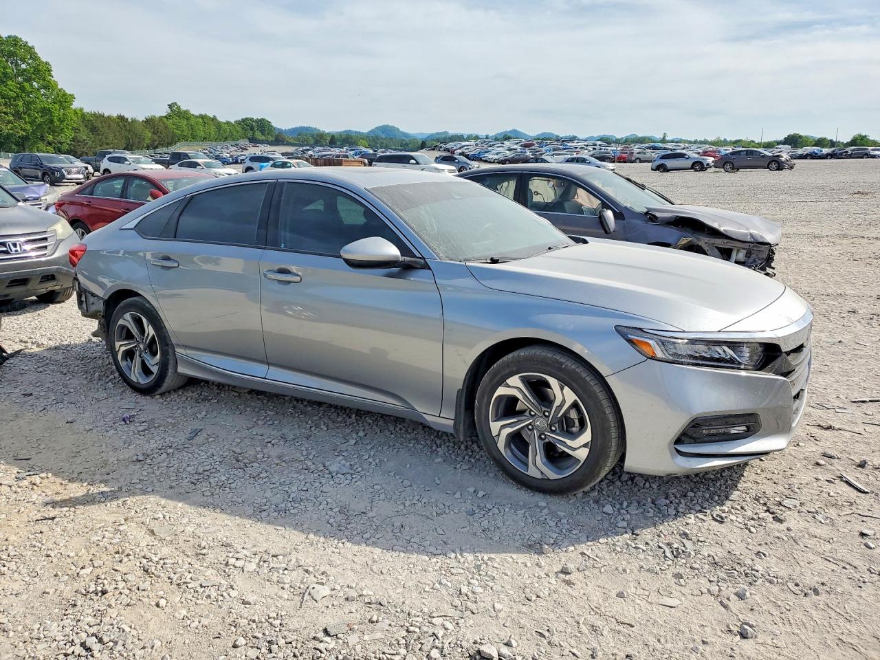 2018 HONDA ACCORD EX photo 7