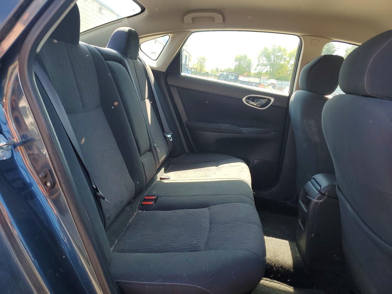 2015 NISSAN SENTRA SV photo 28