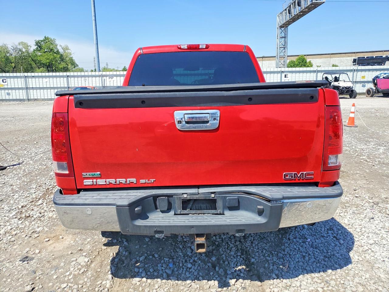 2011 GMC SIERRA K1500 SLT photo 11