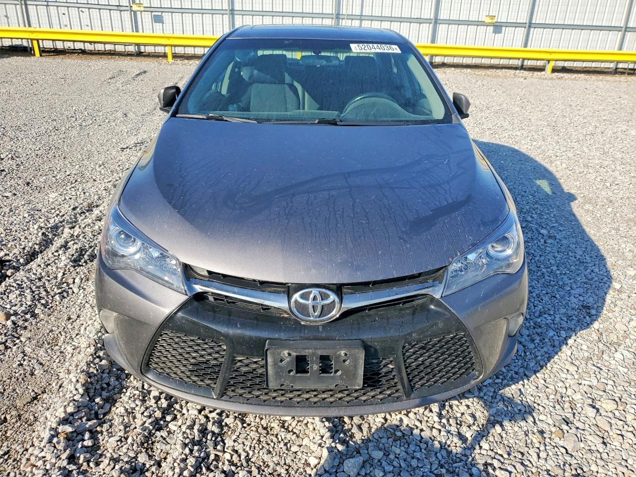 2017 TOYOTA CAMRY SE photo 9