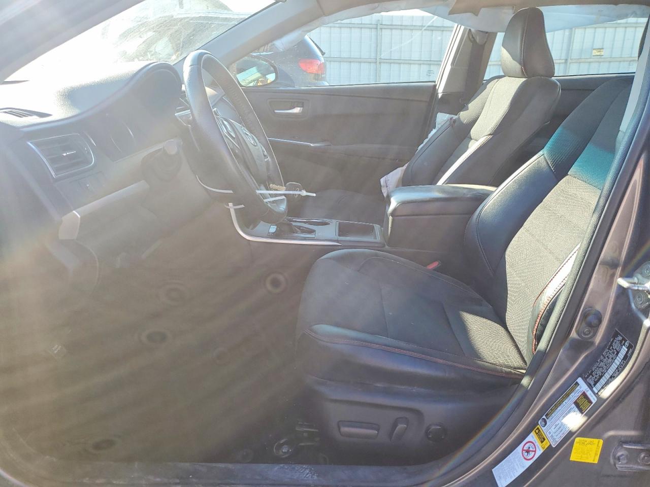 2017 TOYOTA CAMRY SE photo 13