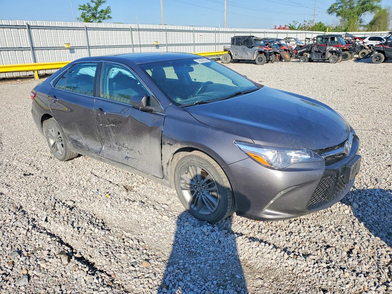 2017 TOYOTA CAMRY SE photo 7