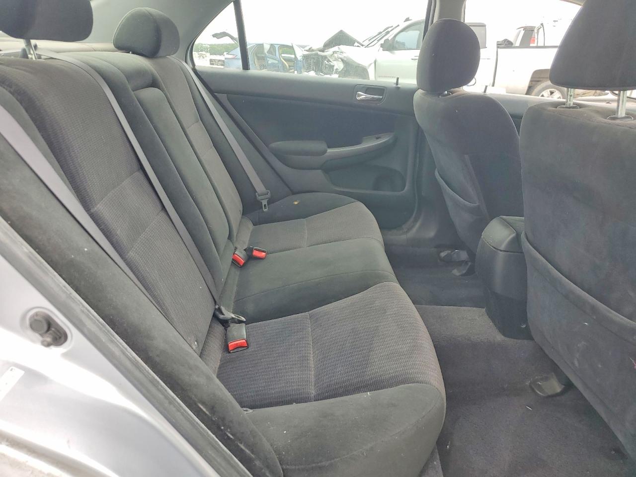 2004 HONDA ACCORD LX photo 19