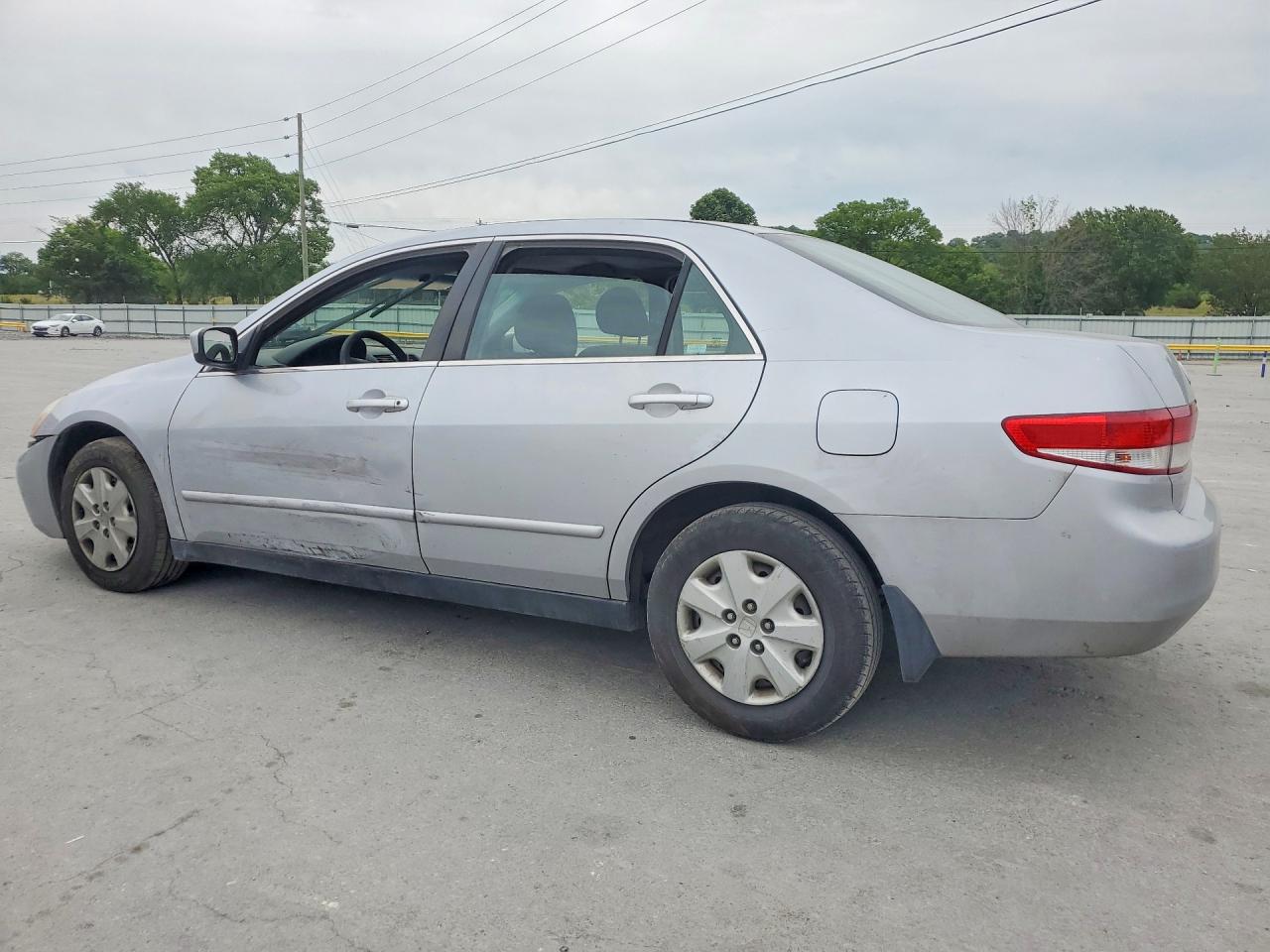2004 HONDA ACCORD LX photo 3