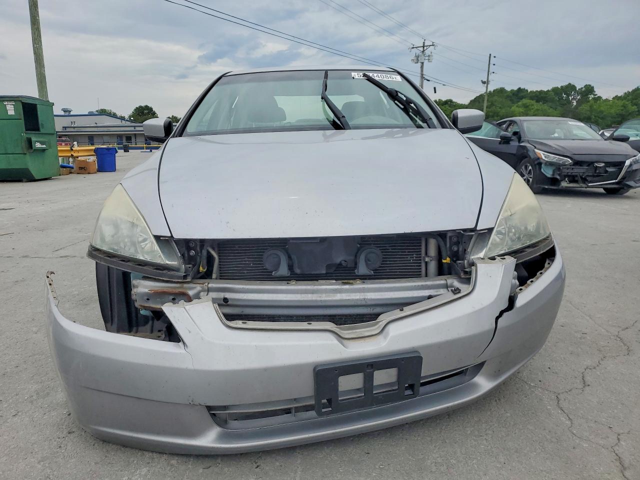 2004 HONDA ACCORD LX photo 9
