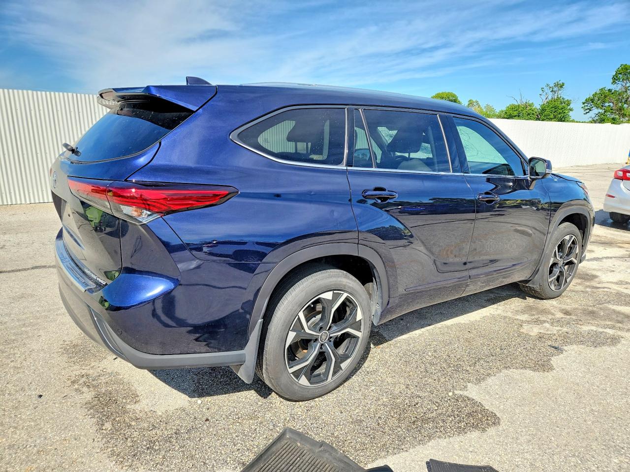 2020 TOYOTA HIGHLANDER LIMITED photo 3