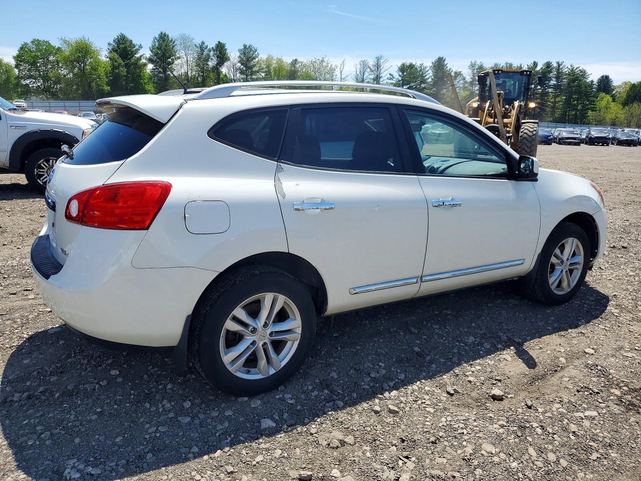 2013 NISSAN ROGUE S photo 5