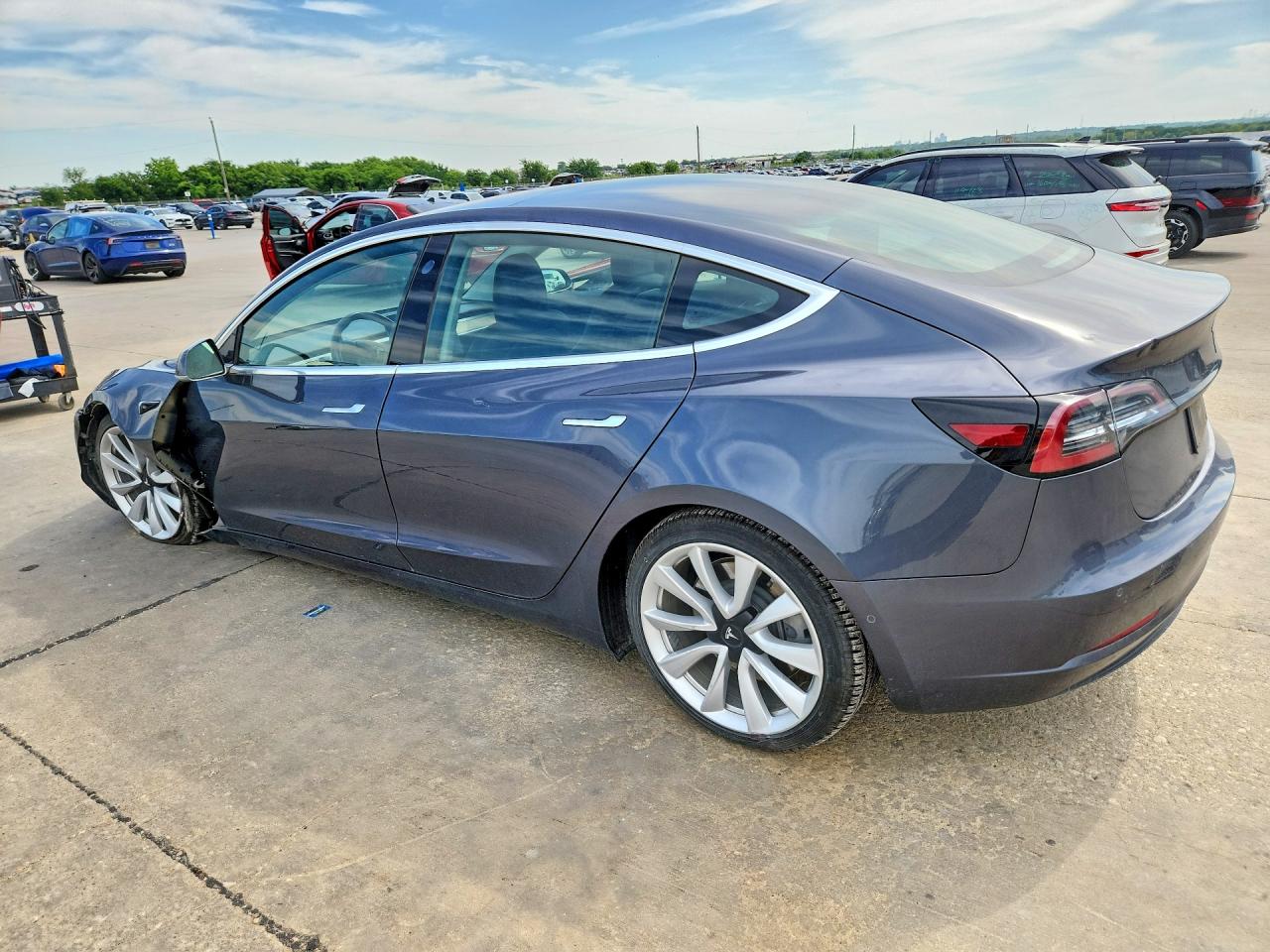 2019 TESLA MODEL 3 photo 4