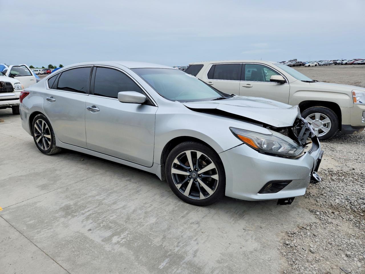2017 NISSAN ALTIMA 2.5 SR photo 7