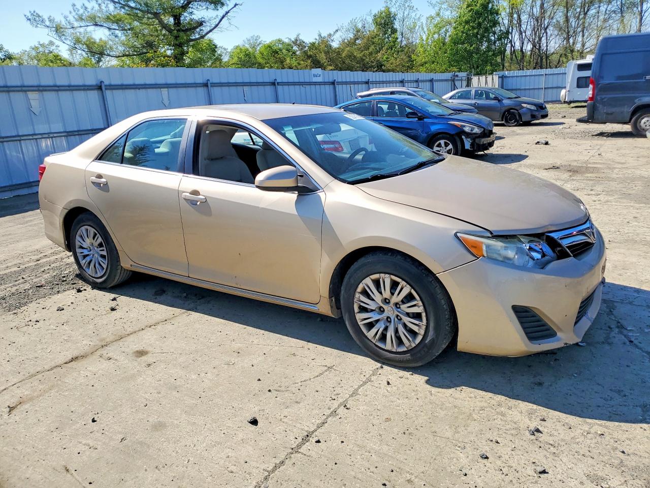 2012 TOYOTA CAMRY LE photo 7