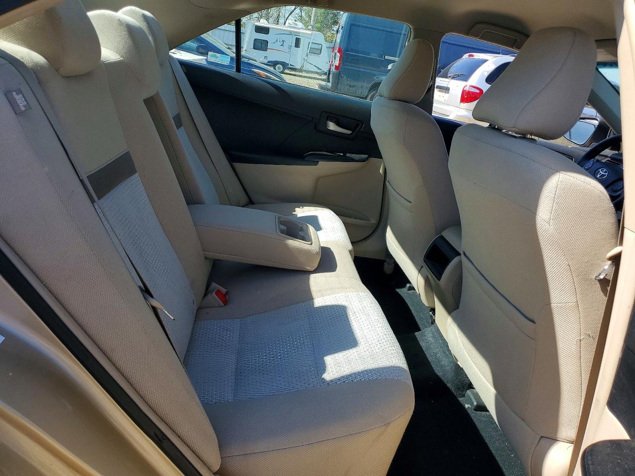 2012 TOYOTA CAMRY LE photo 19