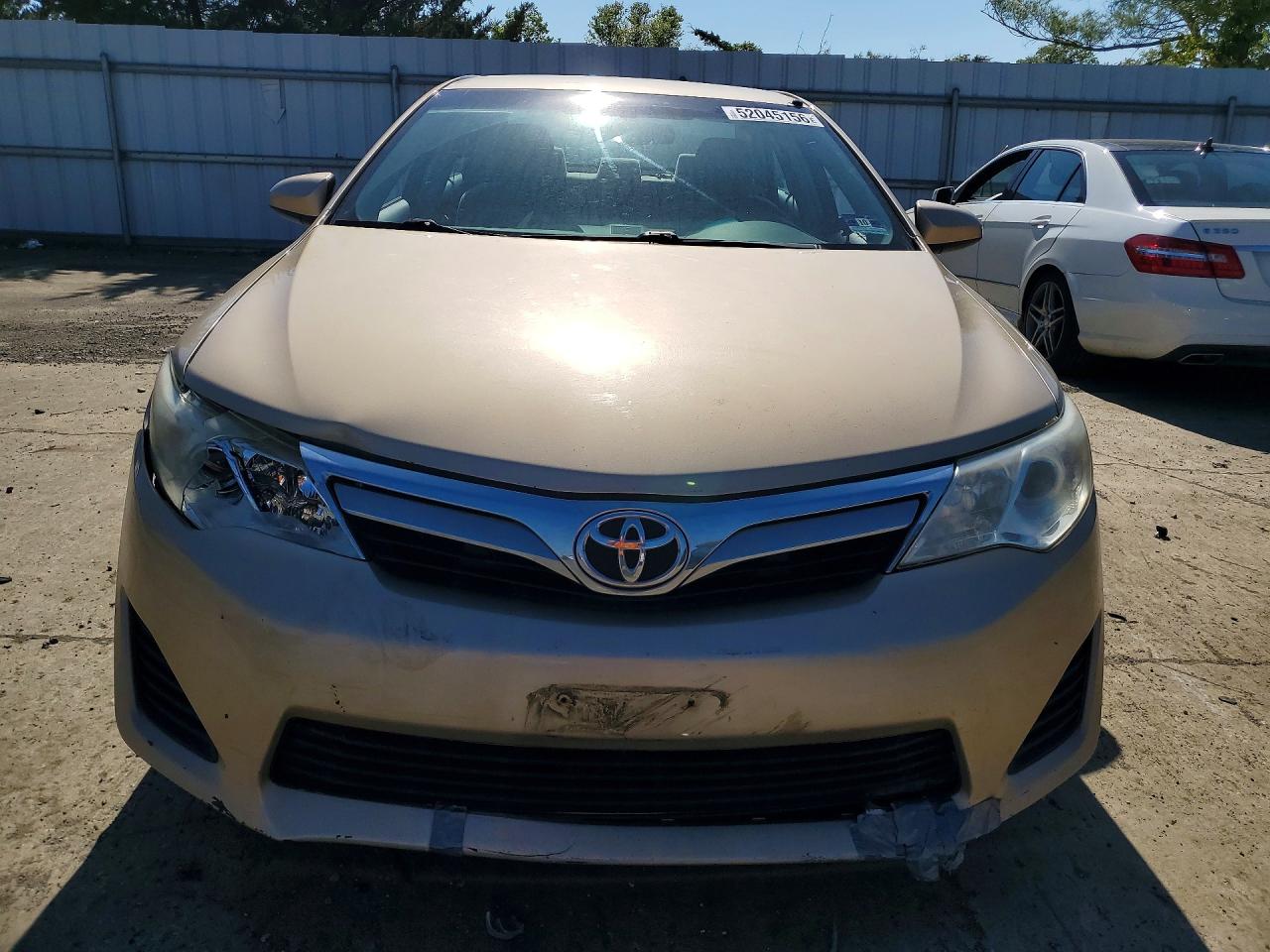 2012 TOYOTA CAMRY LE photo 9