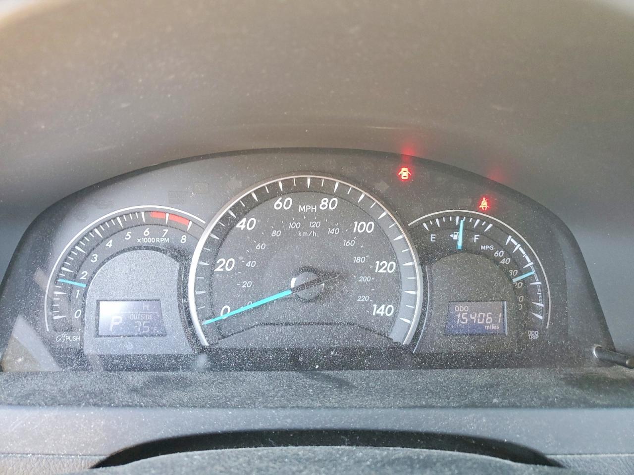2012 TOYOTA CAMRY LE photo 17