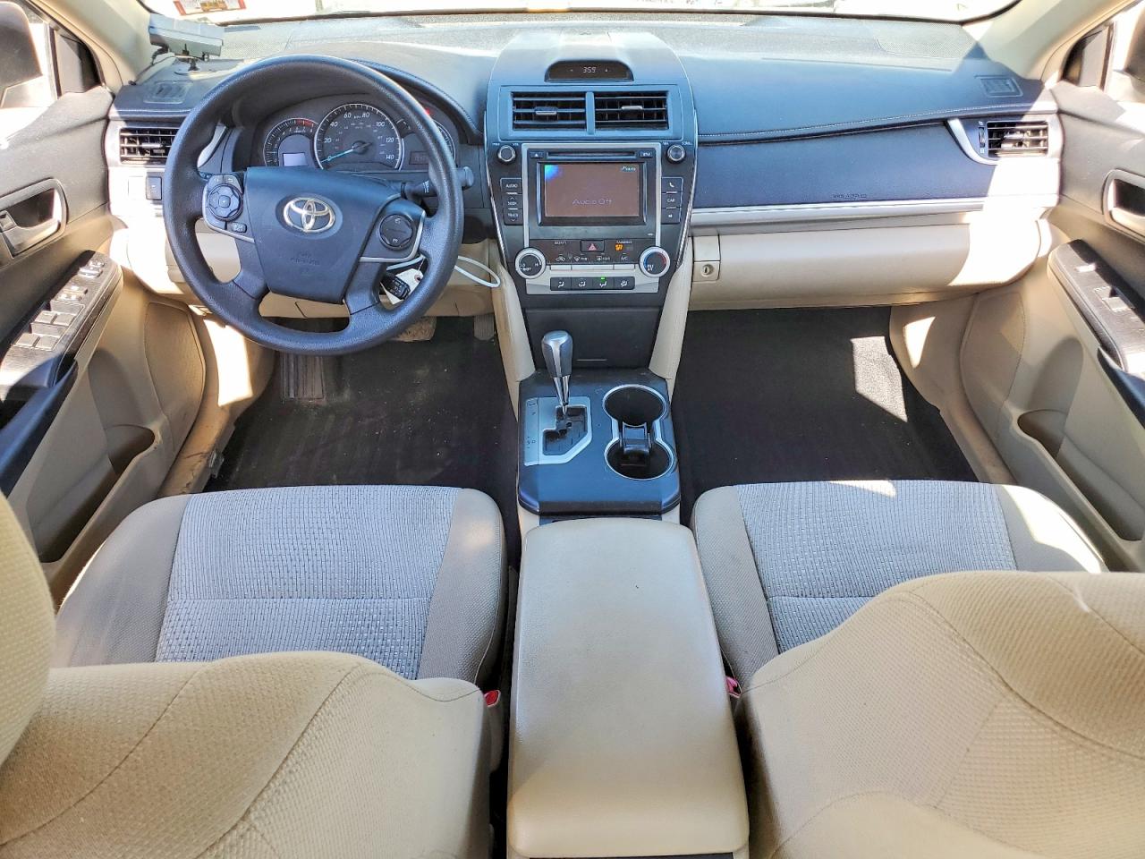 2012 TOYOTA CAMRY LE photo 15