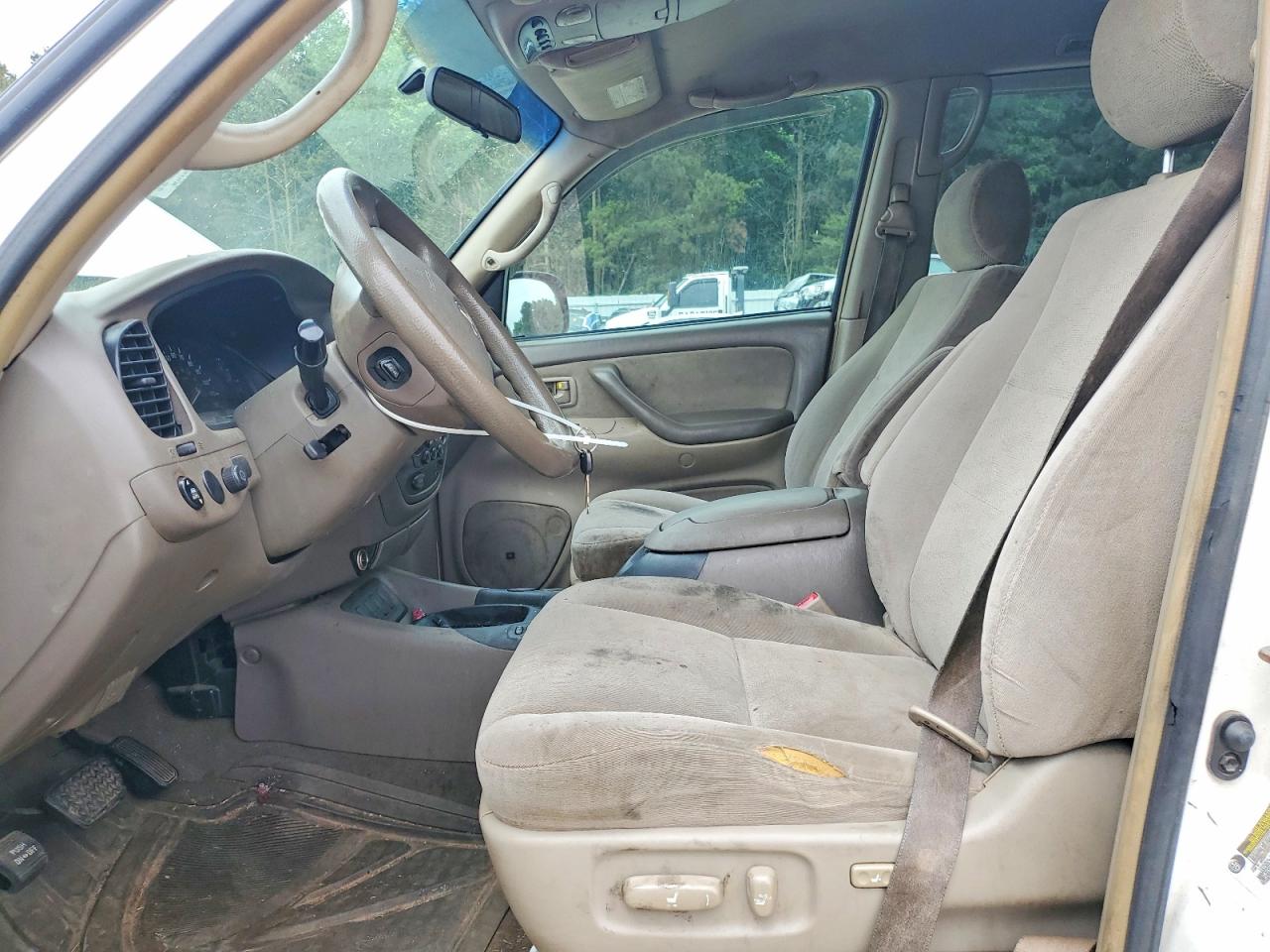 2006 TOYOTA SEQUOIA SR5 photo 7