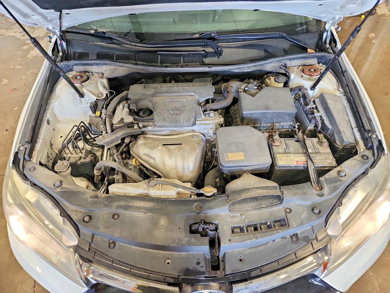 2015 TOYOTA CAMRY SE photo 11