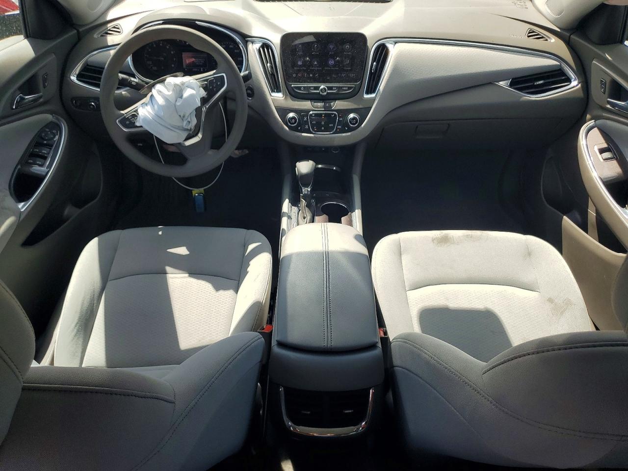 2021 CHEVROLET MALIBU LT photo 22