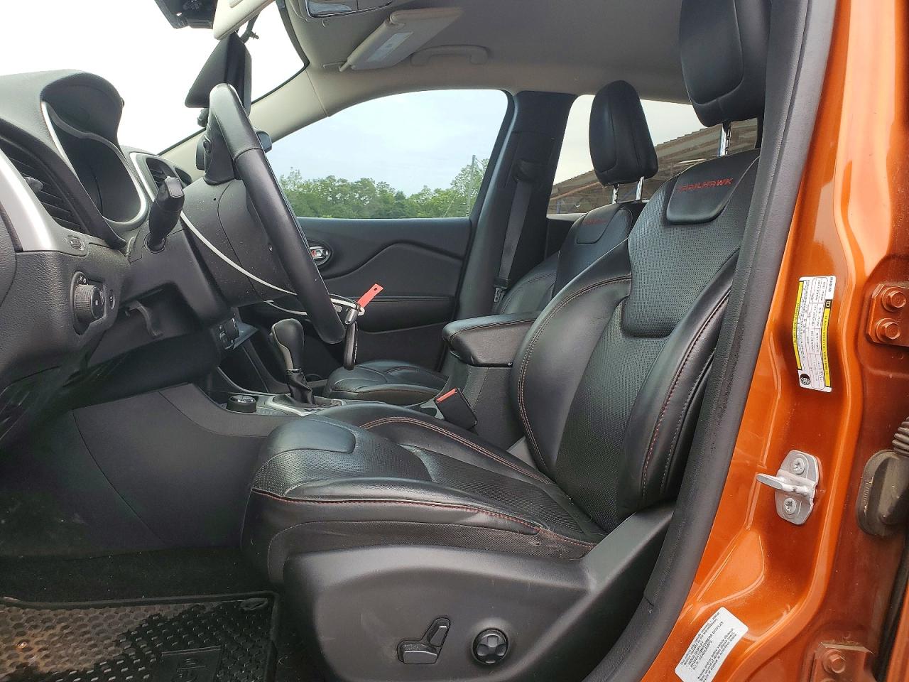 2016 JEEP CHEROKEE TRAILHAWK photo 19