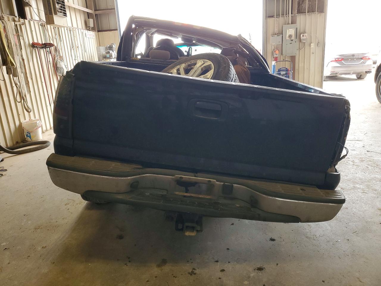 2006 CHEVROLET SILVERADO C1500 photo 11