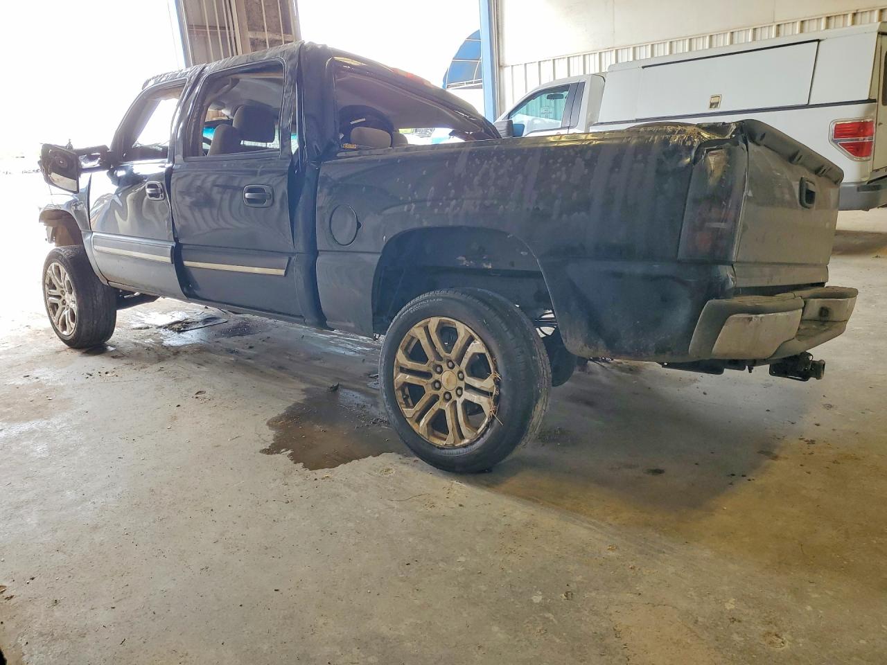 2006 CHEVROLET SILVERADO C1500 photo 3
