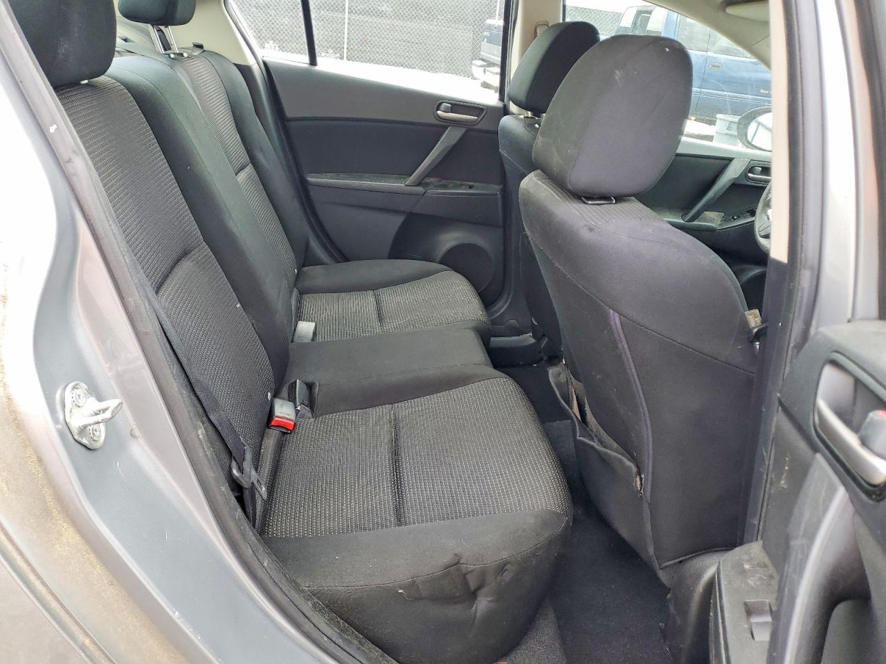 2013 MAZDA 3 I photo 28