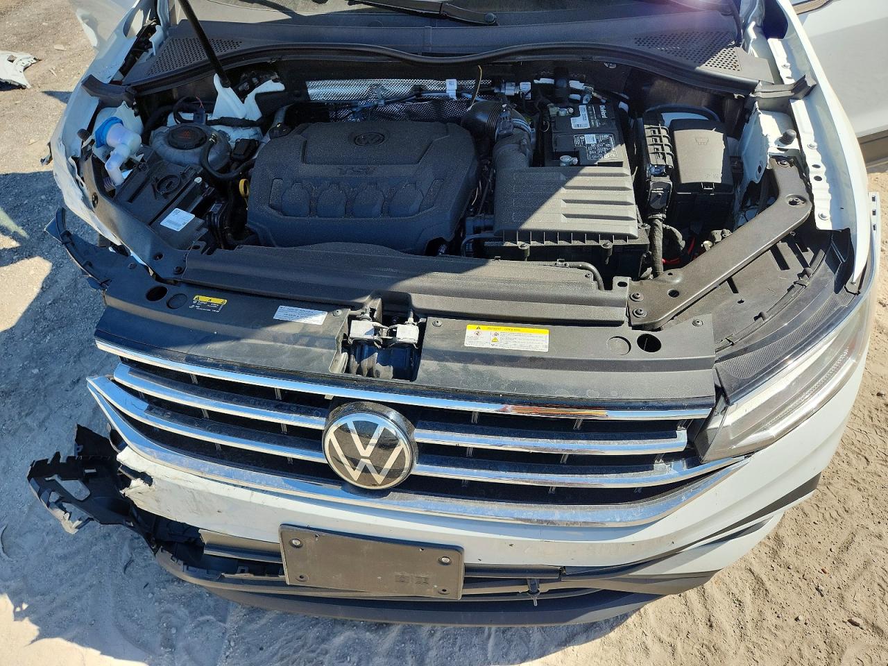 2024 VOLKSWAGEN TIGUAN SE photo 23