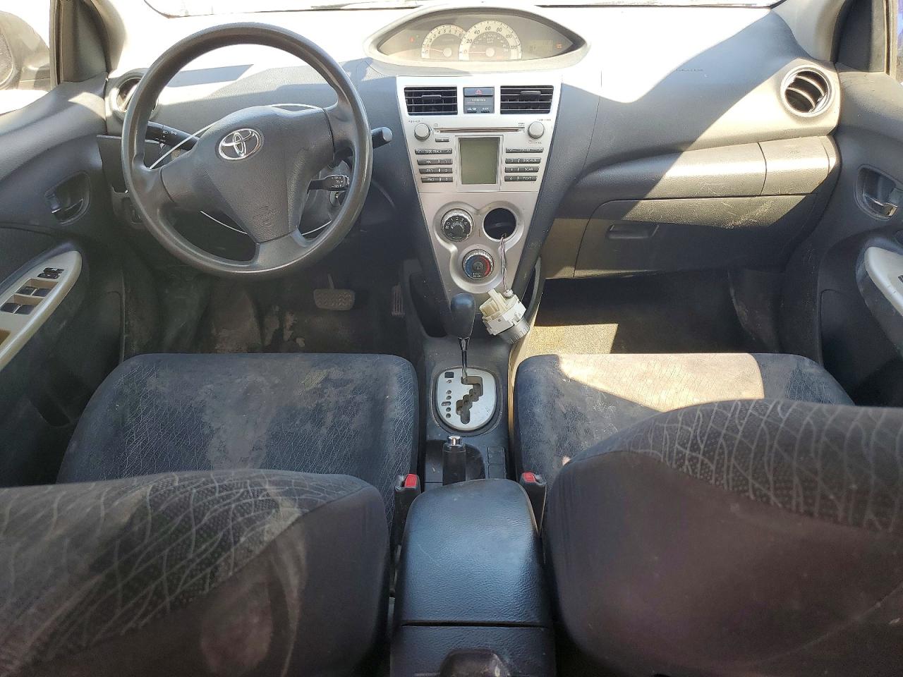 2007 TOYOTA YARIS BASE photo 22
