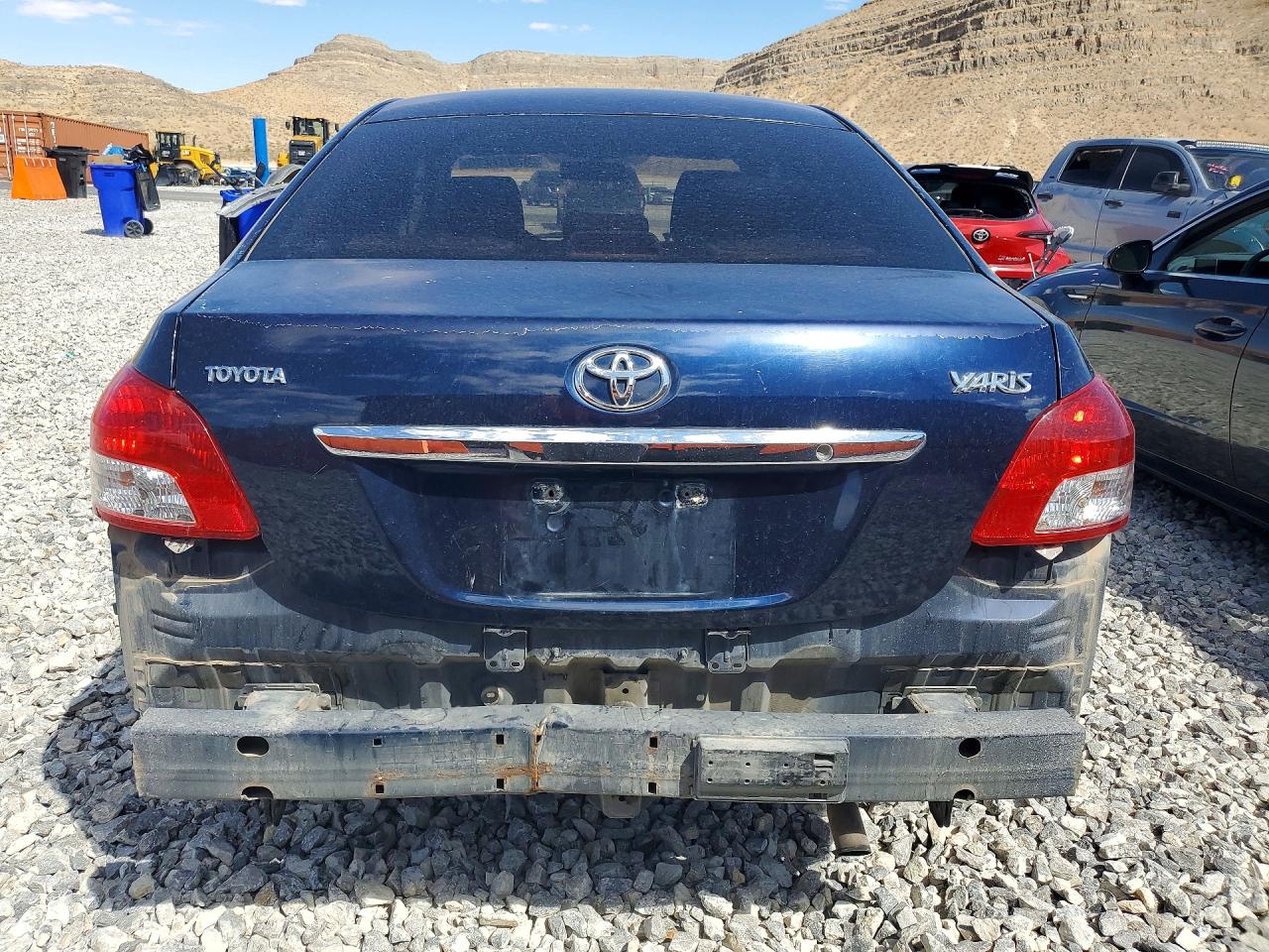 2007 TOYOTA YARIS BASE photo 16