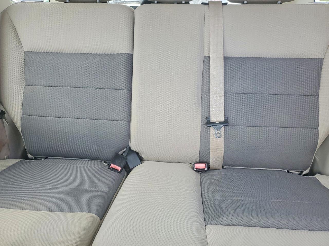 2008 FORD ESCAPE XLT photo 28