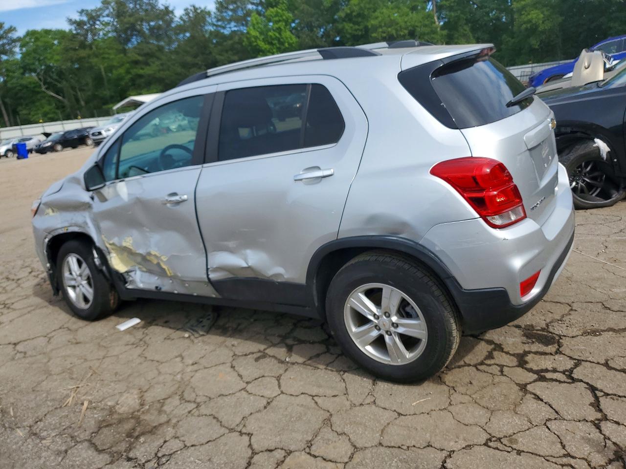 2019 CHEVROLET TRAX 1LT photo 3
