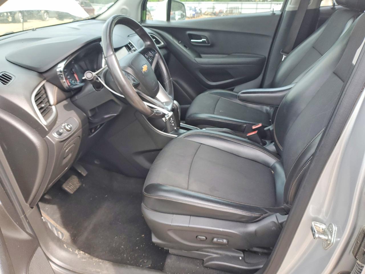 2019 CHEVROLET TRAX 1LT photo 13