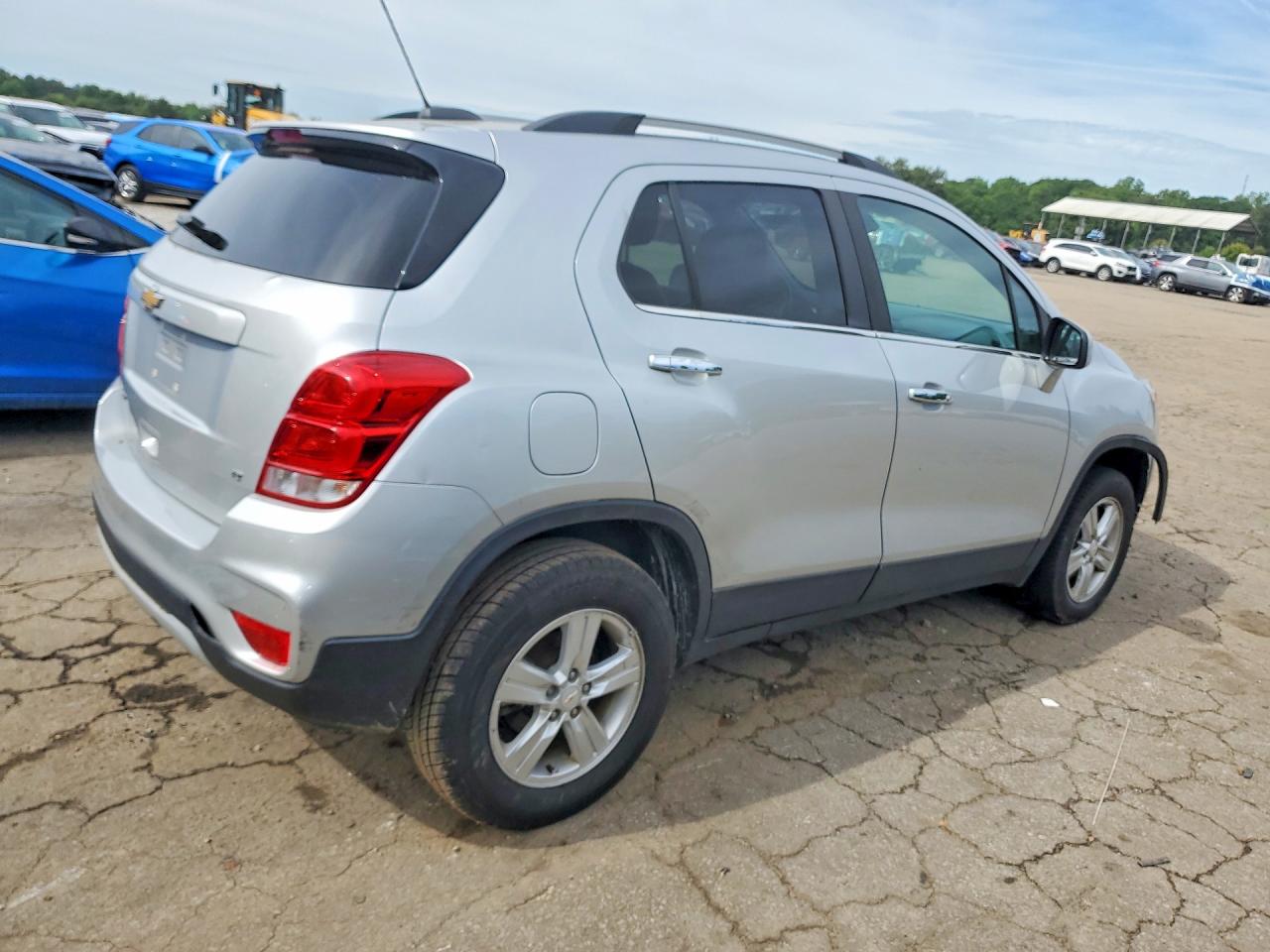 2019 CHEVROLET TRAX 1LT photo 5