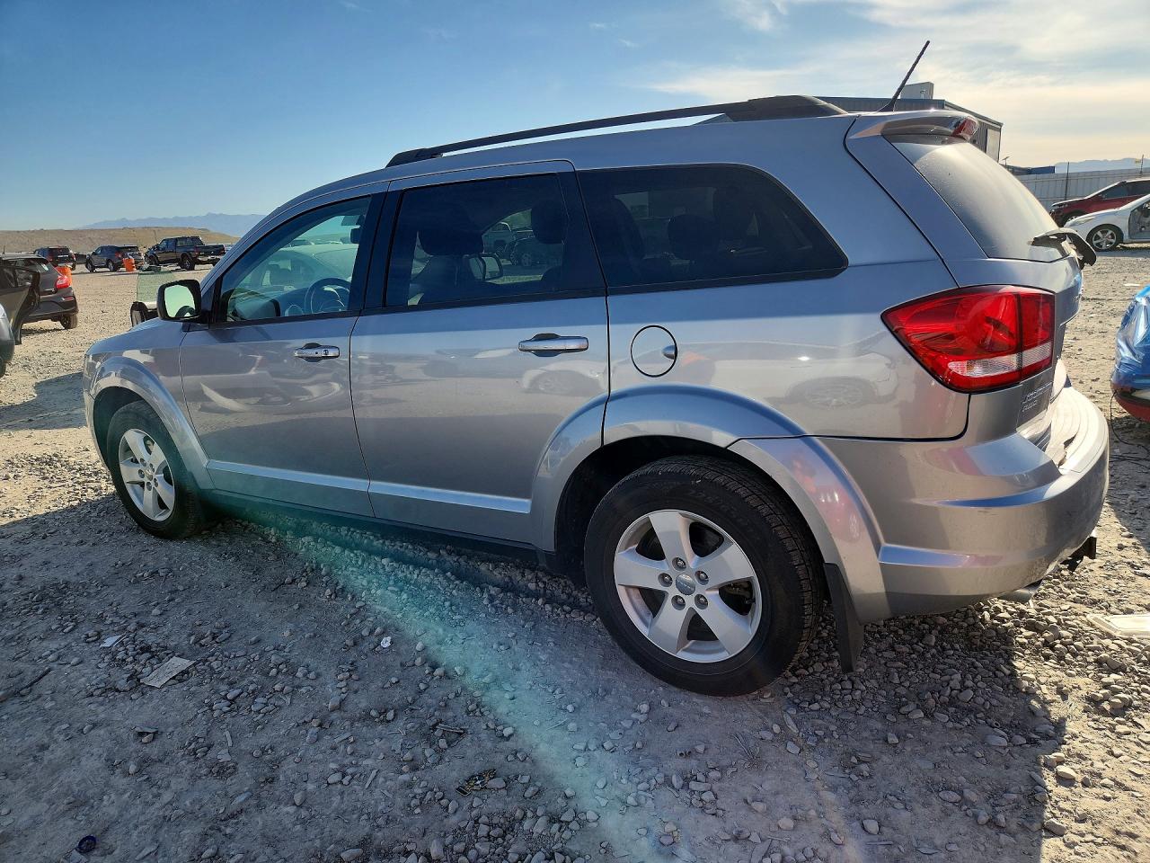 2017 DODGE JOURNEY SE photo 4