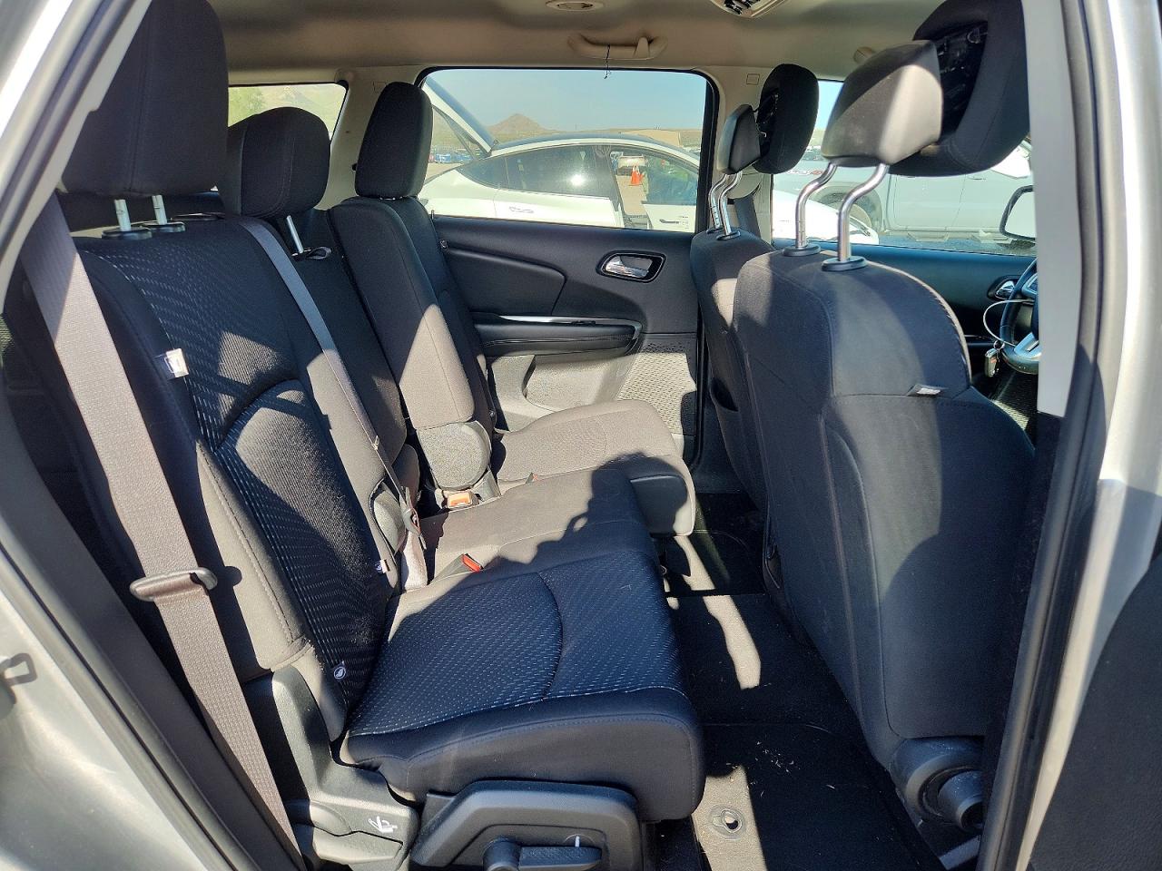 2017 DODGE JOURNEY SE photo 28