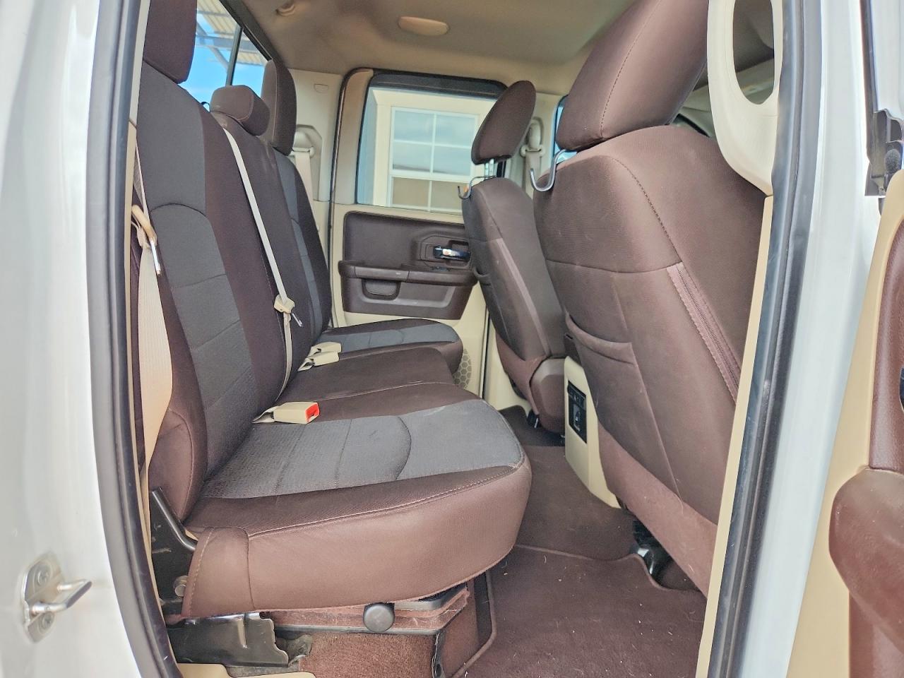 2016 RAM 1500 SLT photo 19