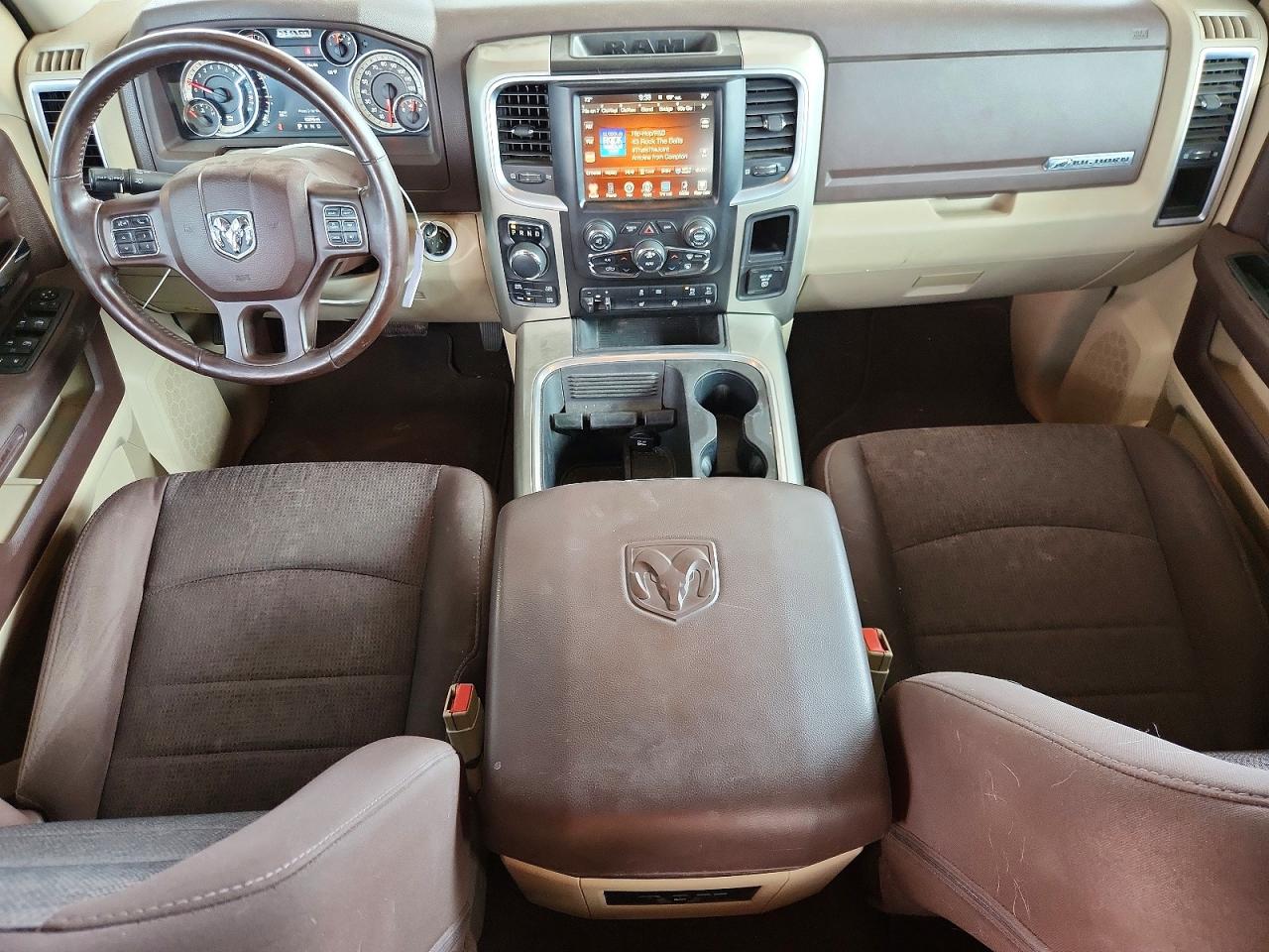 2016 RAM 1500 SLT photo 15