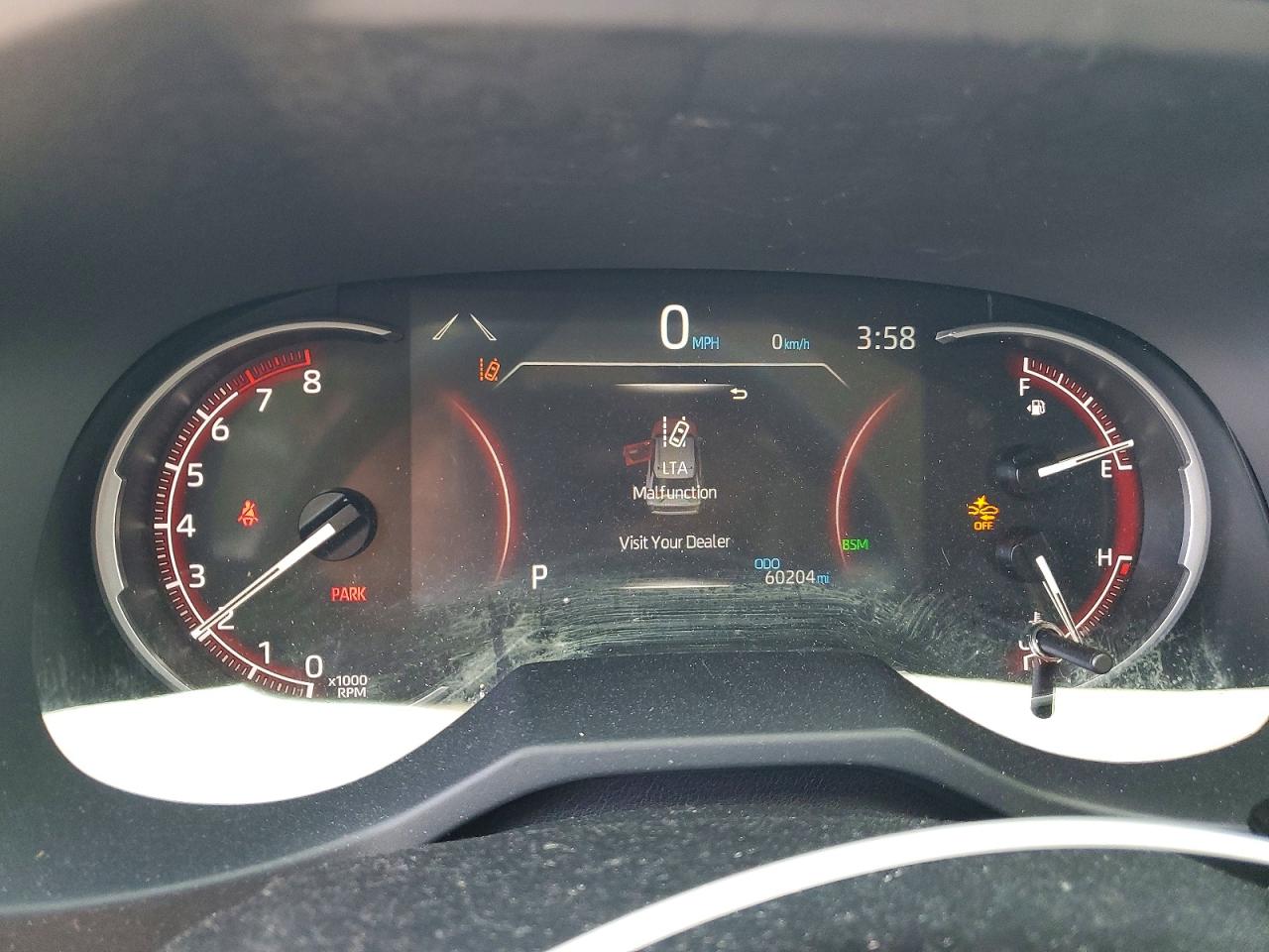 2024 TOYOTA RAV4 XLE photo 9