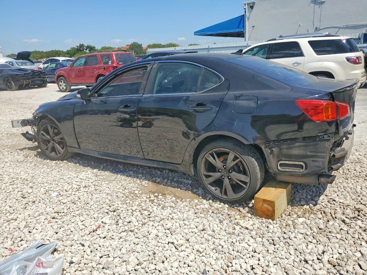 2010 LEXUS IS 250 photo 3