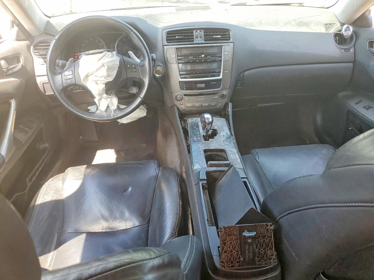 2010 LEXUS IS 250 photo 15