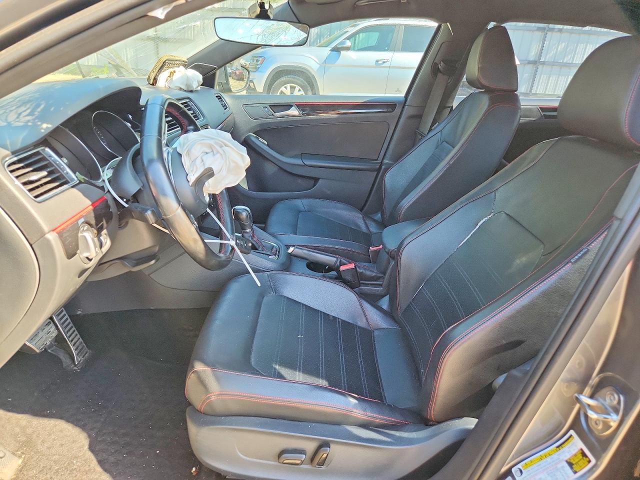 2017 VOLKSWAGEN JETTA GLI photo 19