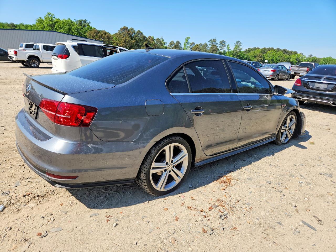 2017 VOLKSWAGEN JETTA GLI photo 7