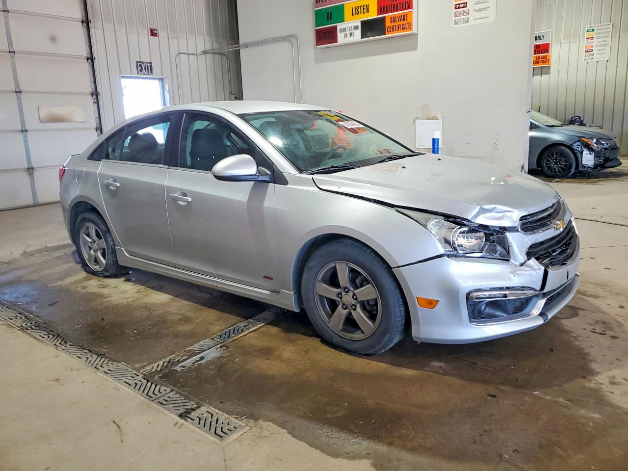 2015 CHEVROLET CRUZE LT photo 4