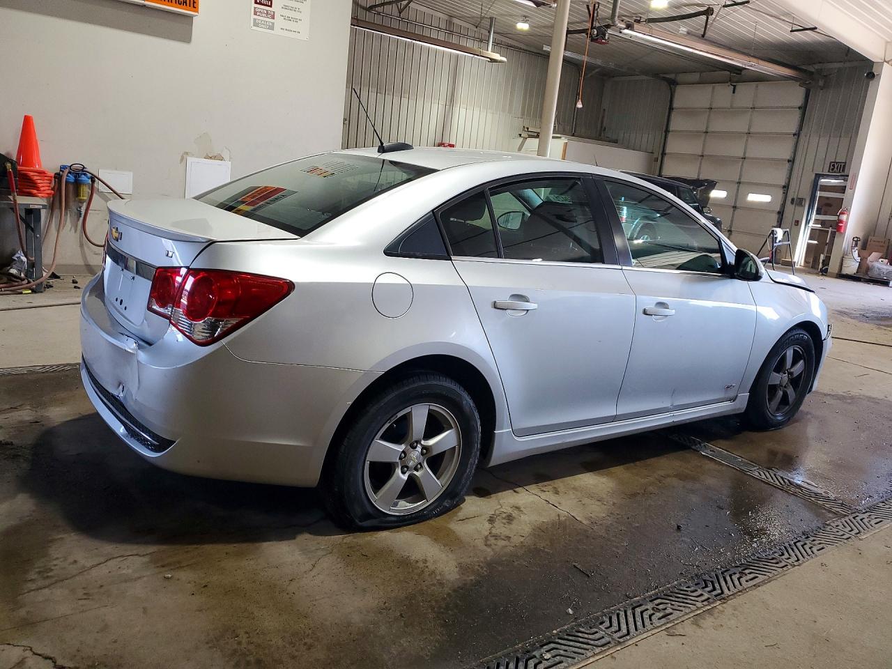 2015 CHEVROLET CRUZE LT photo 3