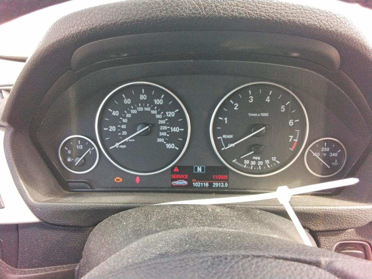 2014 BMW 320 I XDRIVE photo 17