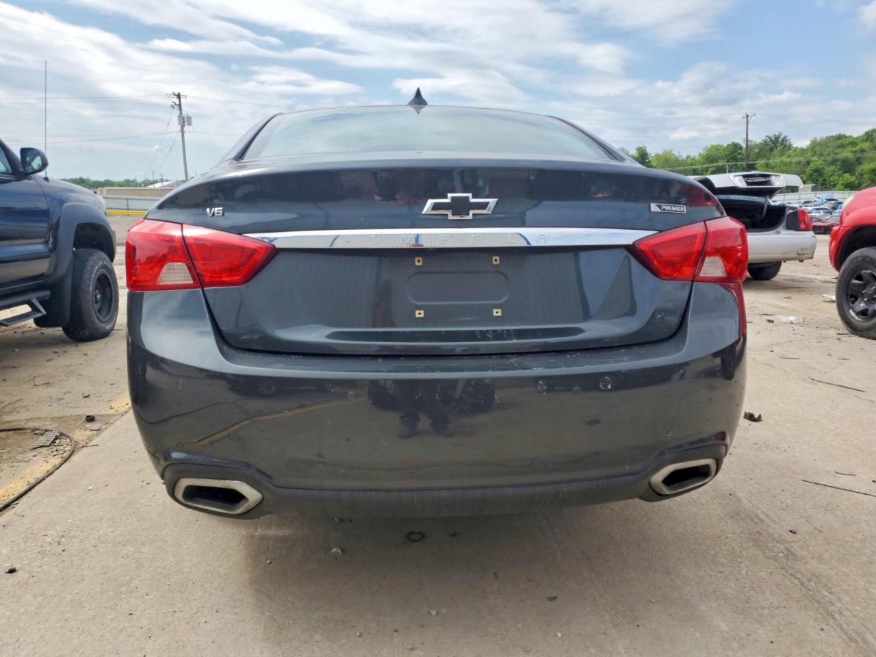2018 CHEVROLET IMPALA PREMIER photo 11