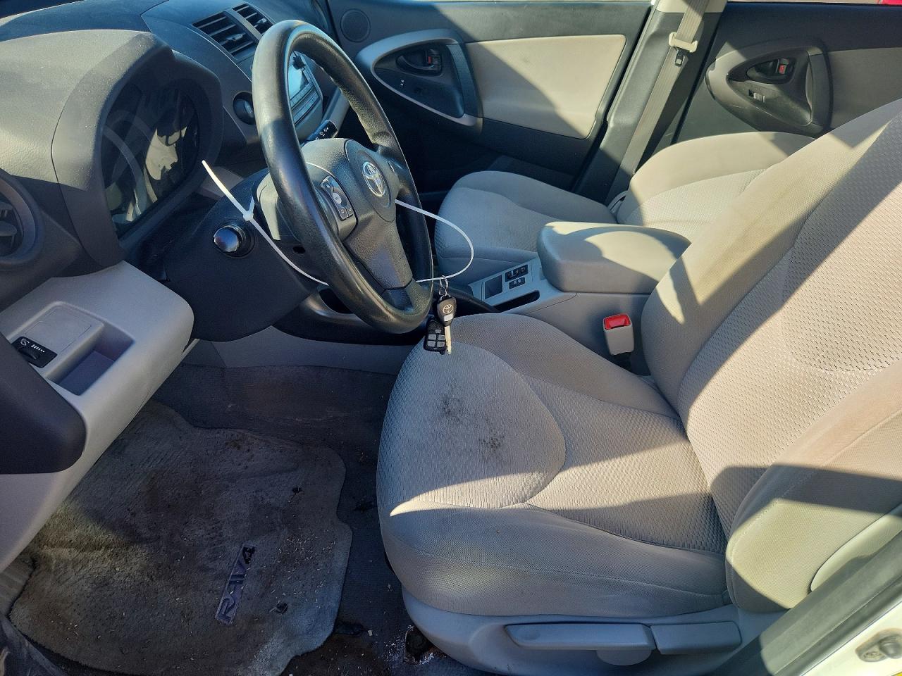 2012 TOYOTA RAV4 BASE photo 13