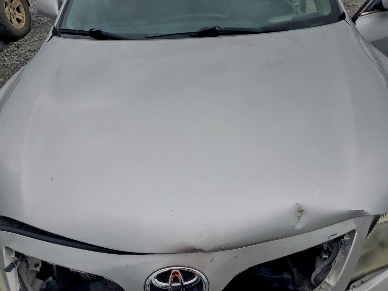 2010 TOYOTA CAMRY SE photo 31